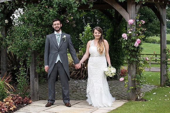 Mythe Barn Wedding Photographer