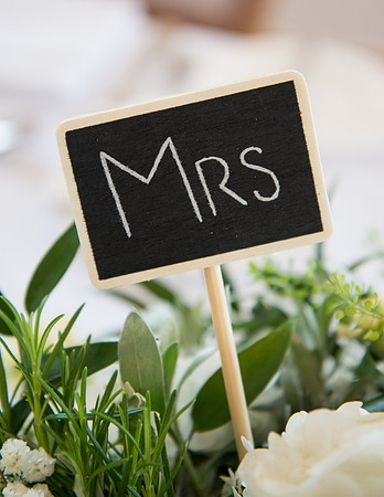 Wedding Photographer Mythe barn