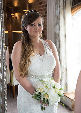 Mythe Barn wedding photographer