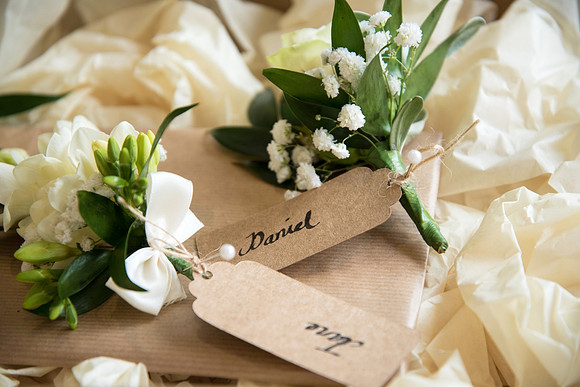 Mythe Barn wedding photographer