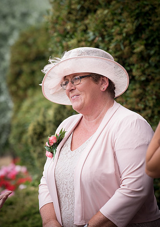 Alan and Fiona Wedding Photography at Badgers Mount