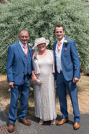 Alan and Fiona Wedding Photography at Badgers Mount