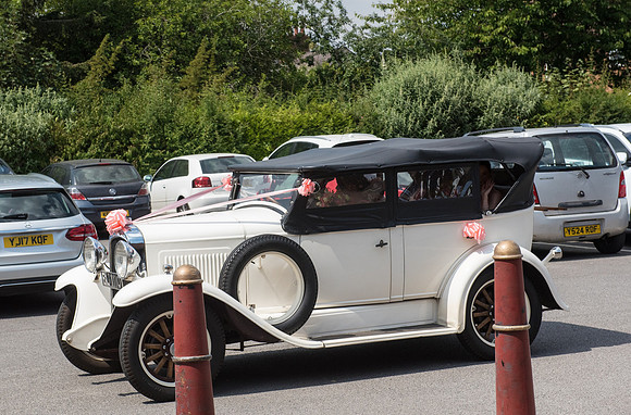 Alan and Fiona Wedding Photography at Badgers Mount